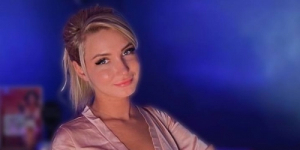 Приглашаем на работу в Москве девушек со всей России +7(985)522-76-90