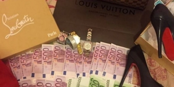 Девушки, приглашаем на работу, с опытом и без, также и иногородних от 18+ в город Краснодар +7(961)584-71-46