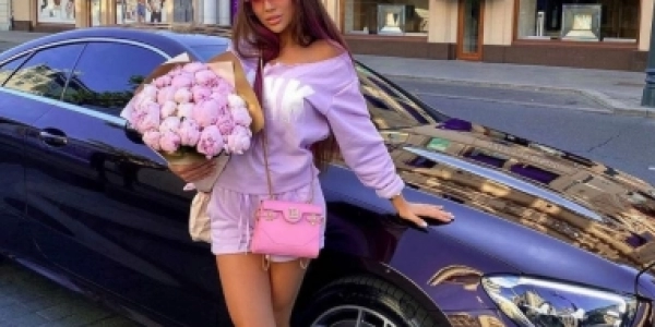 ПРИГЛАШАЕМ ДЕВУШЕК НА РАБОТУ В СТОЛИЦУ +7(952)457-45-95