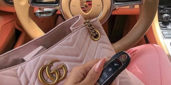 Приглашаем молодых, совершеннолетних, активных девушек на работу в Тольятти +7(910)894-33-51