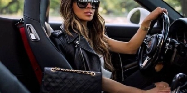 Работа в Санкт-Петербурге. От 300000р в месяц. Можно с проживанием. Всегда есть клиенты +7(910)874-32-23