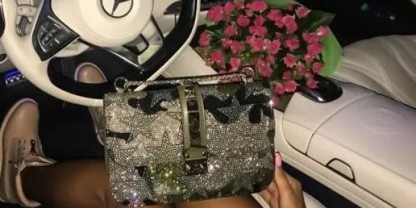 Работа девушкам Красноярск +7(913)518-80-63