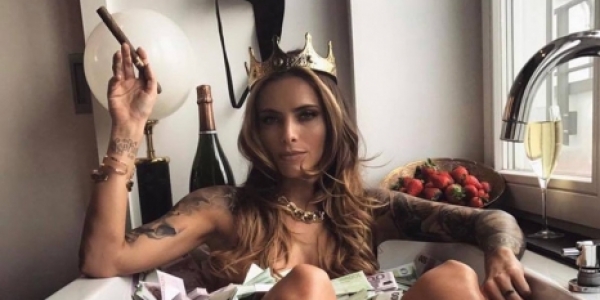 Приглашаем молодых, амбициозных девушек в Москву 