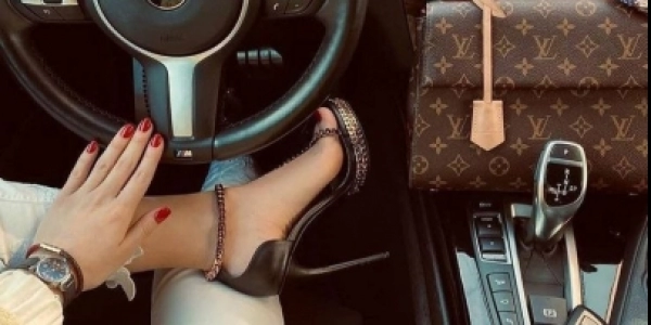 Срочный набор девушек в Мурманск +7(910)874-32-23